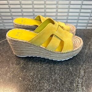 Marc Fisher LTD Robbyn Espadrille Wedge Sandal Yellow Suede Womens Sz 7